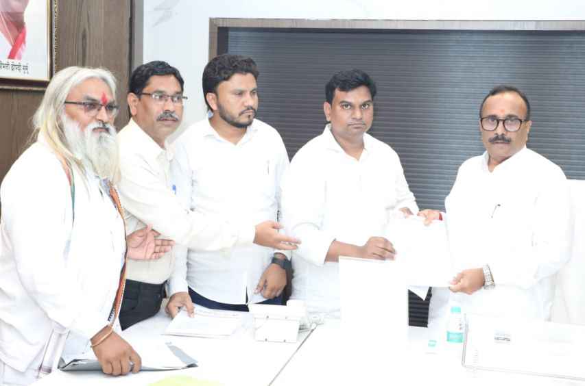 Discussion with OBC Minister and Secretary regarding hostel and Swadhar scheme for OBC students