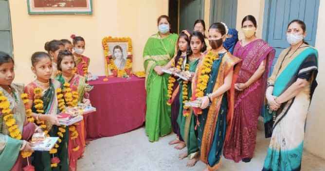 Girls should carry on the legacy of Savitrimata Phule thoughts