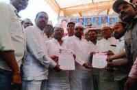Erect a memorial to the Phule couple at Mahatma Phule Chowk Deulgaon Raja