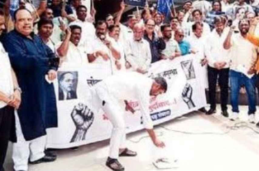 Ambedkarites_Protest_Jan_Suraksha_Bill_in_Sambhajinagar