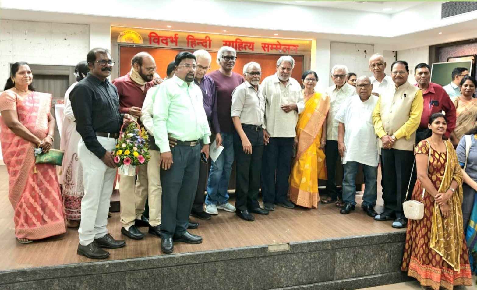 Prof_Ranjit_Meshram_Ni_Mandala_Ambedkar_Kashasathi_Cha_Aagraha