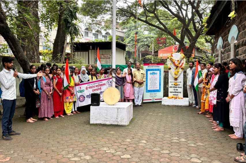 Samvidhan_Parivaracha_Ichalkaranji_Snehabandhan_Tiranga_Rakhi_ani_Sadbhav