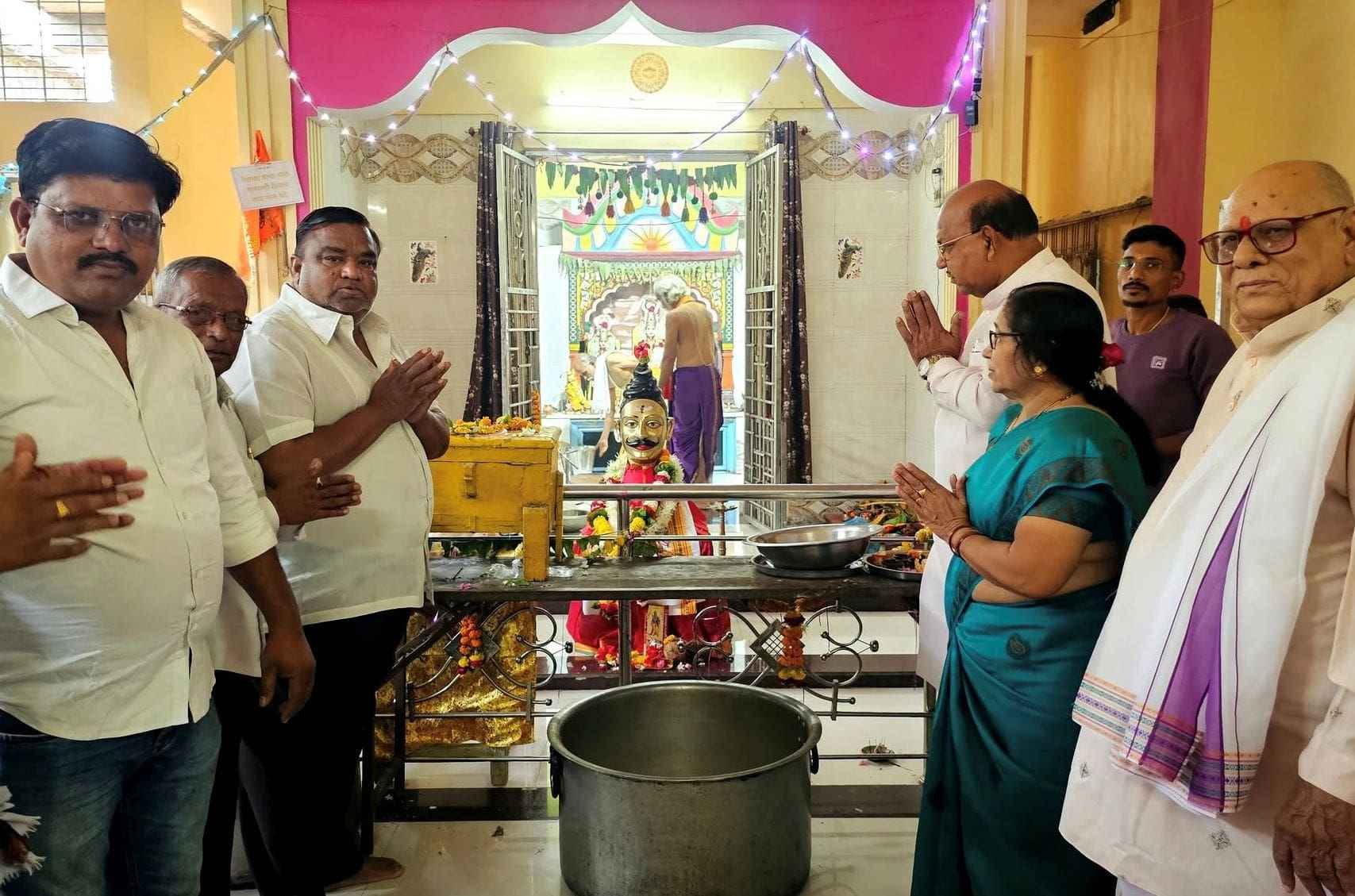 Untouchability_in_Modern_India_OBC_MP_Ramdas_Tadas_Barred_from_Ram_Temple