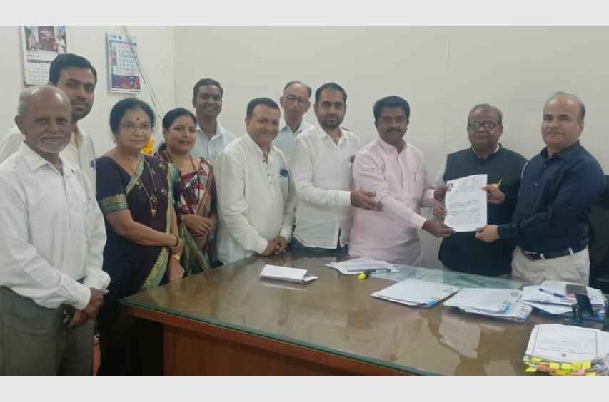 attack_on_teli_obc_leader_jaydutt_kshirsagar_-_Protest_on_behalf_of_Teli_community