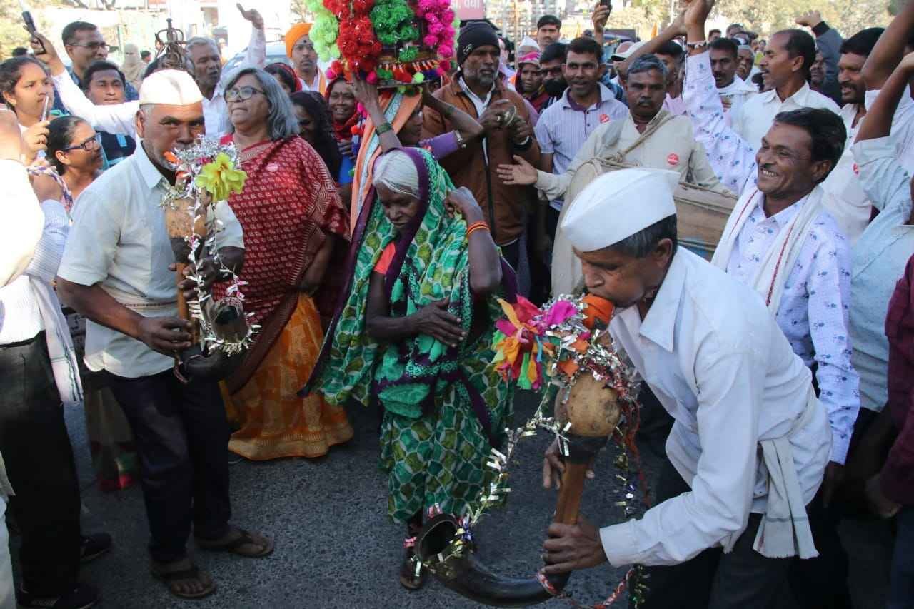 vidrohi_Sahitya_Sammelan_Vs_Marathi_Sahitya_Sammelan