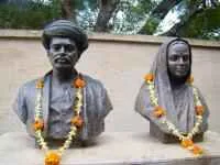 फुले दाम्पत्याला 'भारतरत्न' द्या : संविधान परिवार
