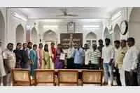 पुणे तरुणींवरील अत्याचाराविरुद्ध इचलकरंजीत संविधान परिवार आणि परिवर्तनवादी संघटनांचा आक्रोश: प्रांताधिकाऱ्यांना निवेदन, जनआंदोलनाचा इशारा