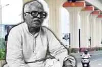 नागपूर उड्डाणपुलावरील फलकांवरून वाद: कर्पूरी ठाकूर यांना स्थान नसल्याने ओबीसींचा आक्षेप