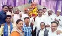 विश्व हिंदू परिषदेतर्फे भारतरत्न डॉ. बाबासाहेब आंबेडकर यांना अभिवादन
