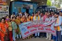 ओबीसी आरक्षणासाठी साताऱ्यात रास्ता रोको
