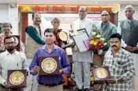 बहुजनांचे ऐक्य हेच सत्तांतराचे सूत्र - &nbsp;डॉ. यशवंत मनोहर यांचे प्रतिपादन

