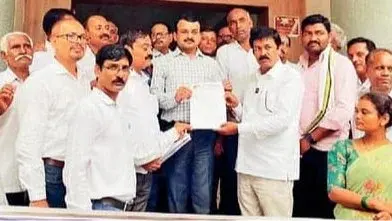 जनगणनेत ओबीसींसाठी स्वतंत्र कॉलम हवाच! सावनेर तहसील कार्यालयावर धडकला ओबीसी महामोर्चा