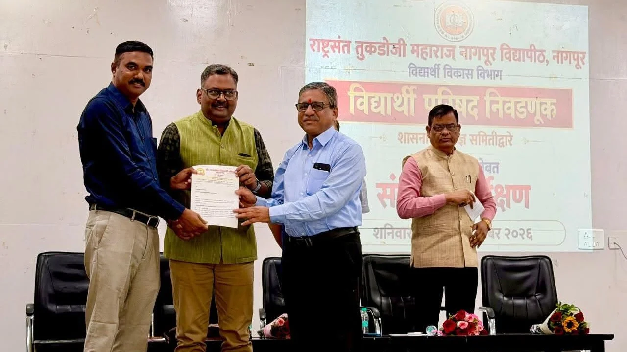 Mahavidyalay Aani Vidyapith Staravareel Vidyarthi Parishadechya Nivadnuka Punha Suru Kara