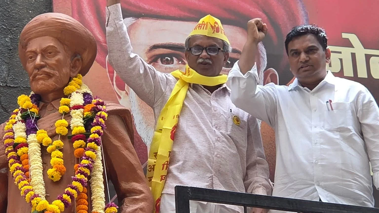 Nagpurat Satyashodhak Samaj Sthapana Dinanimitt Mahatma Phule va Savitribai Phule Yanna Abhivadan Nagpurat Satyashodhak Samaj Sthapana Dinanimitt Mahatma Phule va Savitribai Phule Yanna Abhivadan