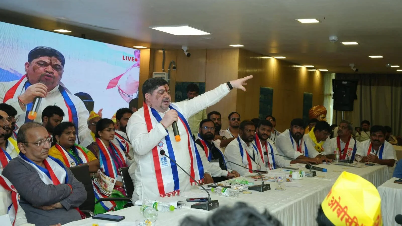 Ramleela Maidanavar OBC samajacha Thiyya Aandolan 2027 Janagananet Swatantra Column chi Demand Ramleela Maidanavar OBC samajacha Thiyya Aandolan 2027 Janagananet Swatantra Column chi Demand